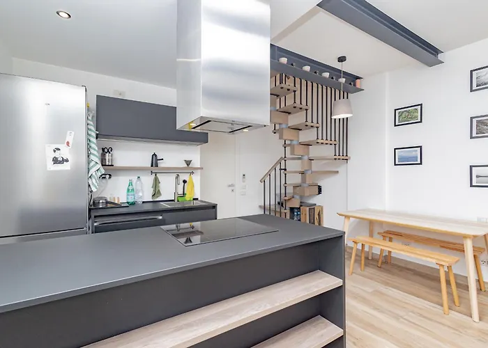 Homi Premium Loft - Near Isola District شقة